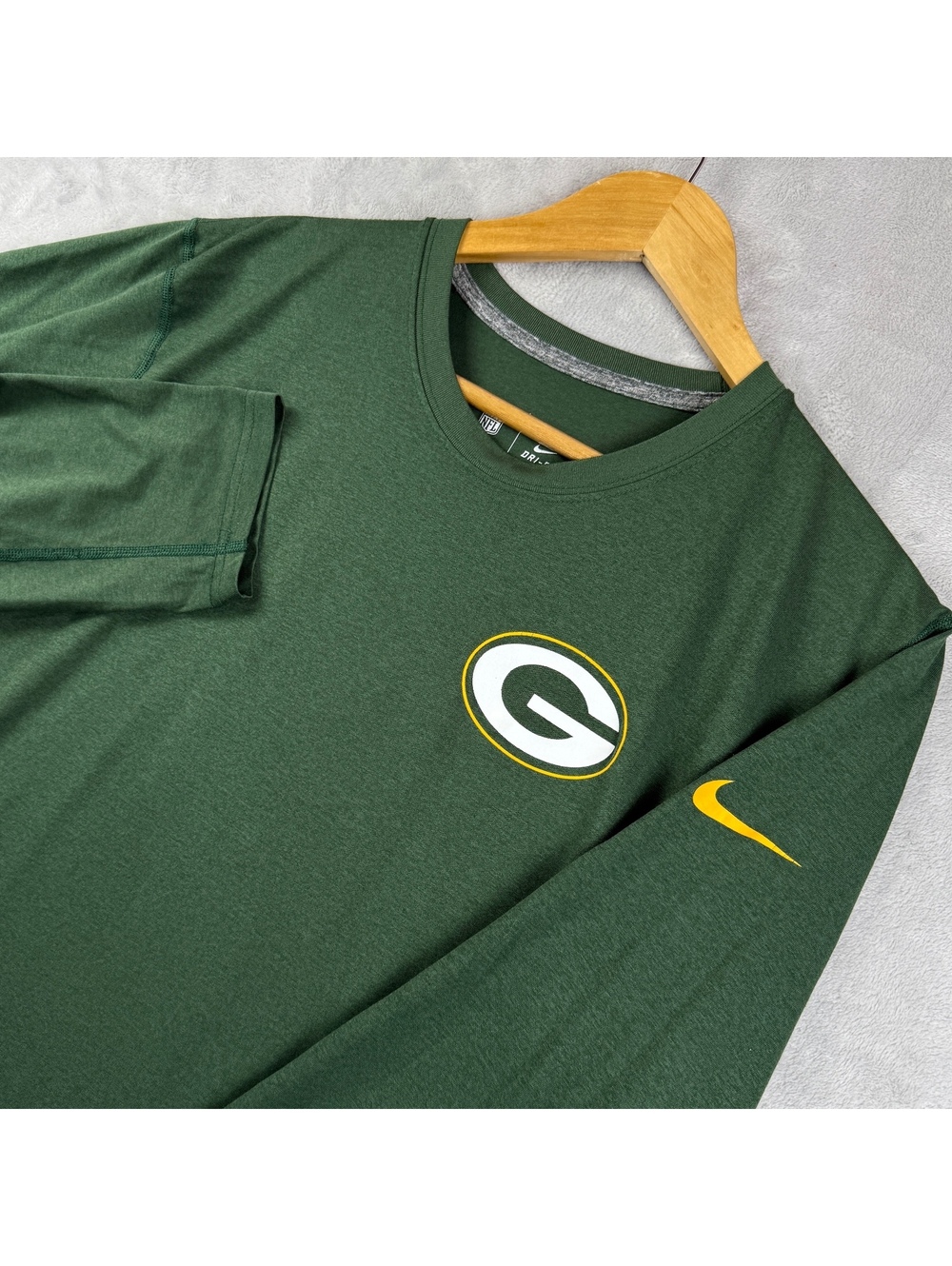 Nike Green Bay Packers NFL Men’s XL Dri-FIT Long Sleeve Performance Shirt Green